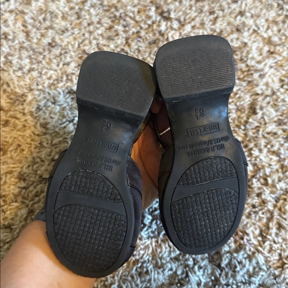 Smartfit Black Bow Mary Janes - Size 6 1/2 - Picture 2 of 3